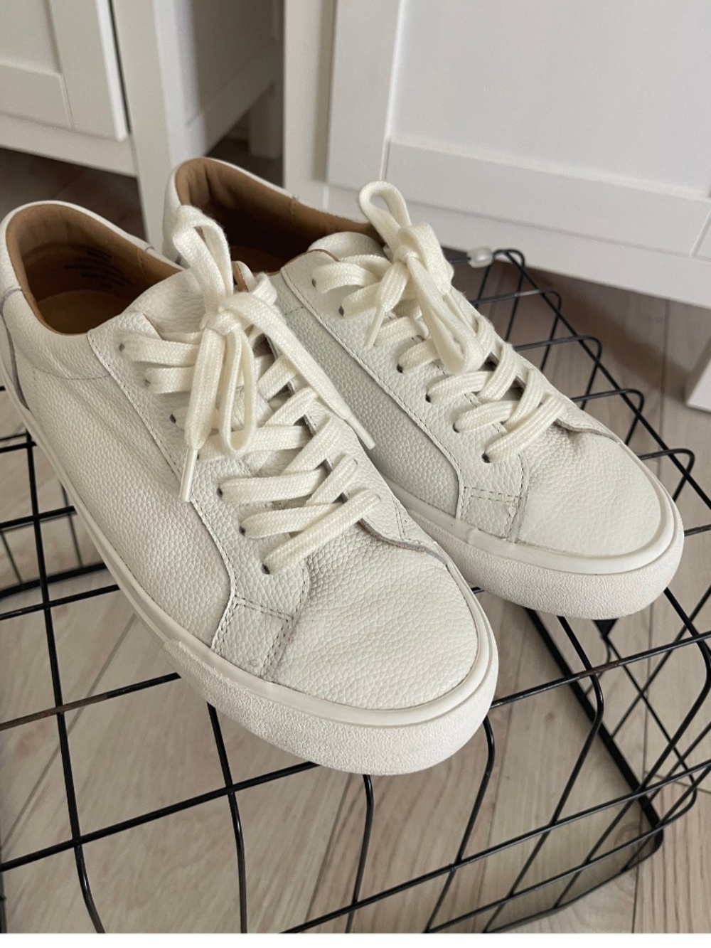 Lucky Brand White Leather Lace-Up Sneakers – Size 8 - Picture 5 of 7